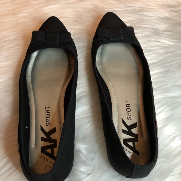 anne klein pointed flats